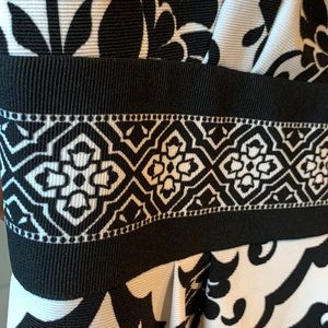 Maggy London Sleeveless Midi Dress